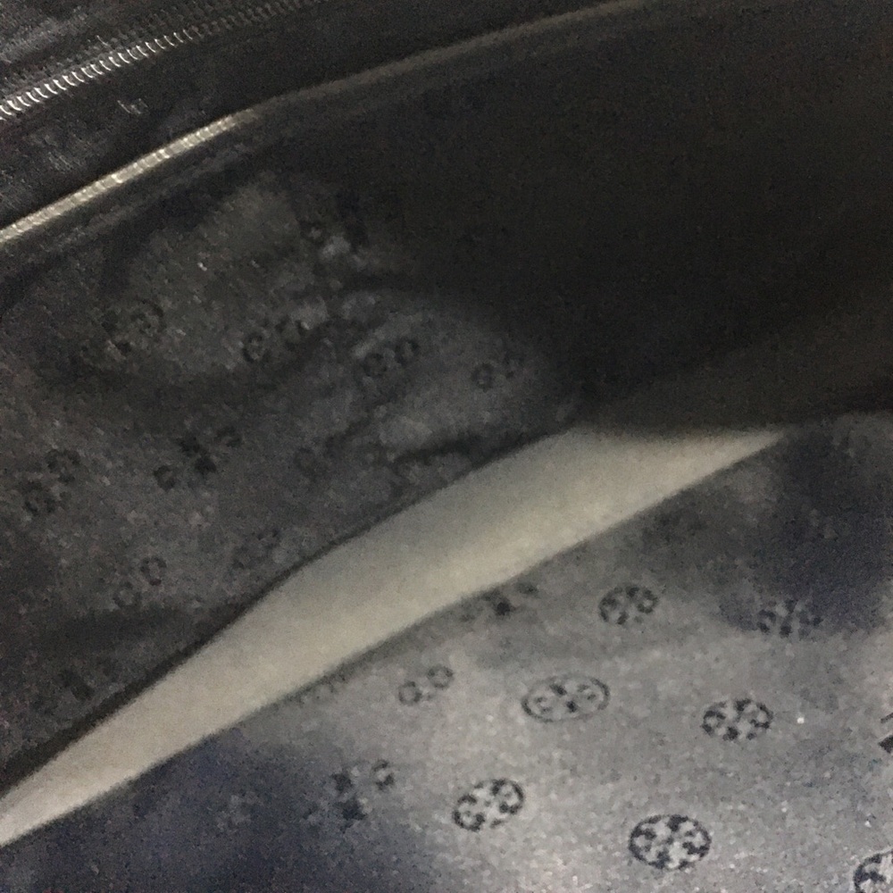Tory Burch Tote - Picture 5 of 8